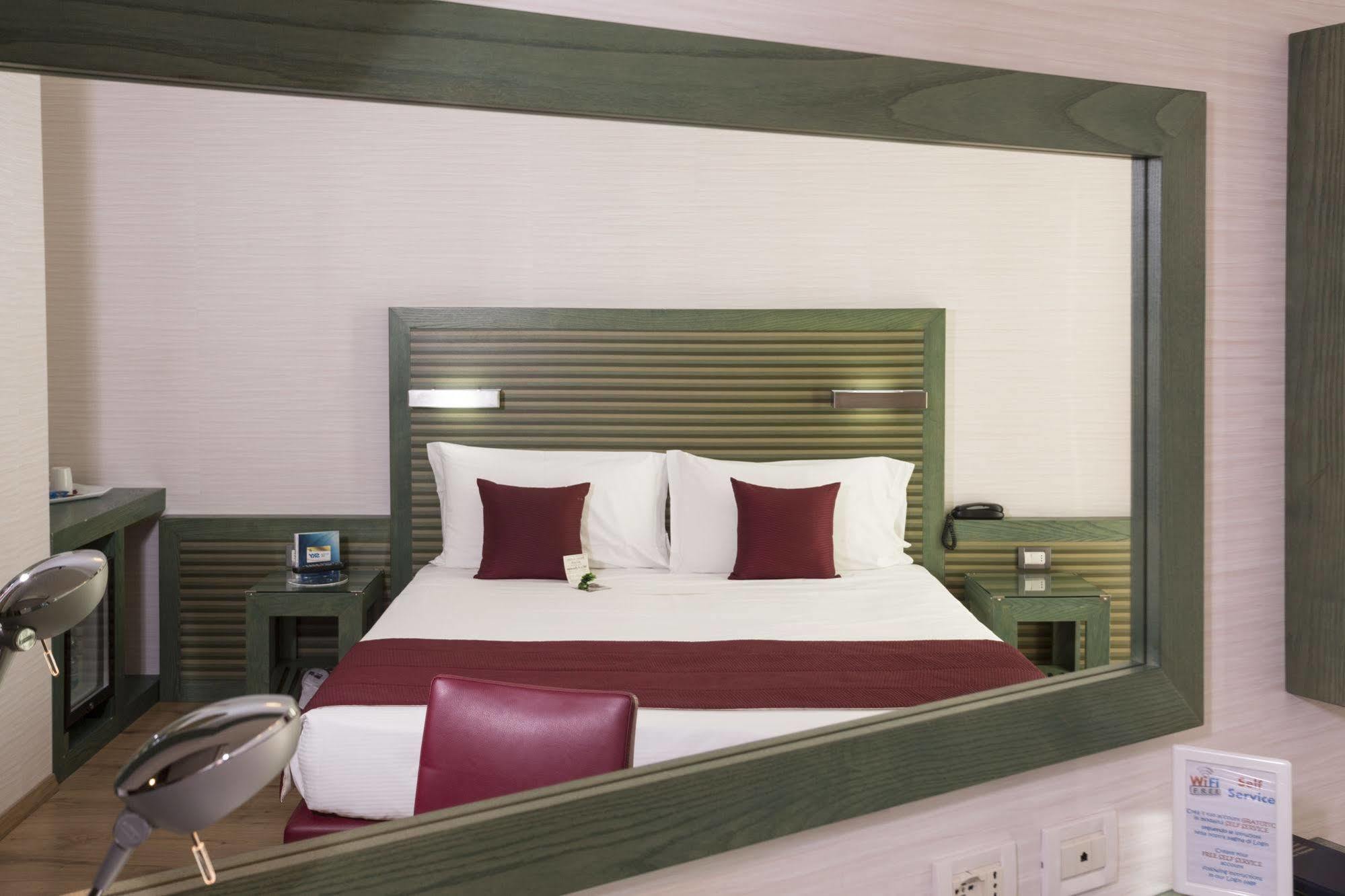 Best Western Ivrea Crystal Palace Banchette D'Ivrea Екстериор снимка
