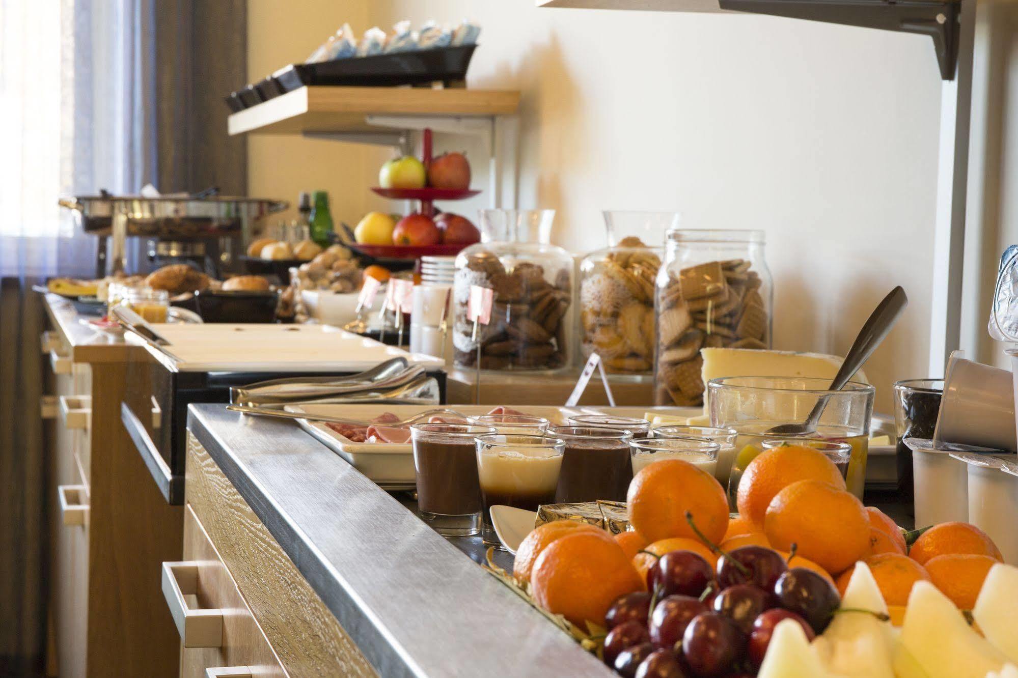 Best Western Ivrea Crystal Palace Banchette D'Ivrea Екстериор снимка