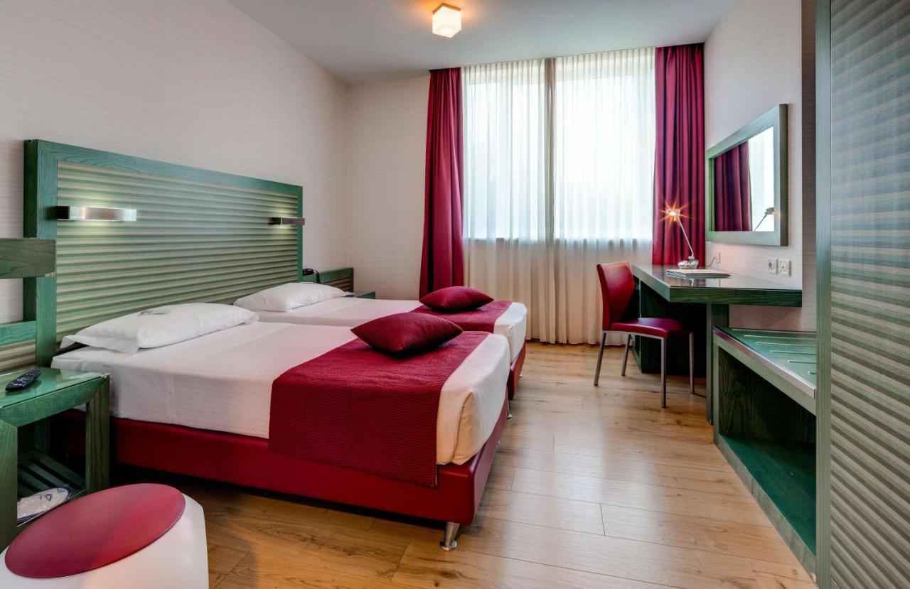 Best Western Ivrea Crystal Palace Banchette D'Ivrea Екстериор снимка